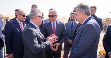 رئيس المنطقة الاقتصادية يتفقد وادي التكنولوجيا والقنطرة غرب