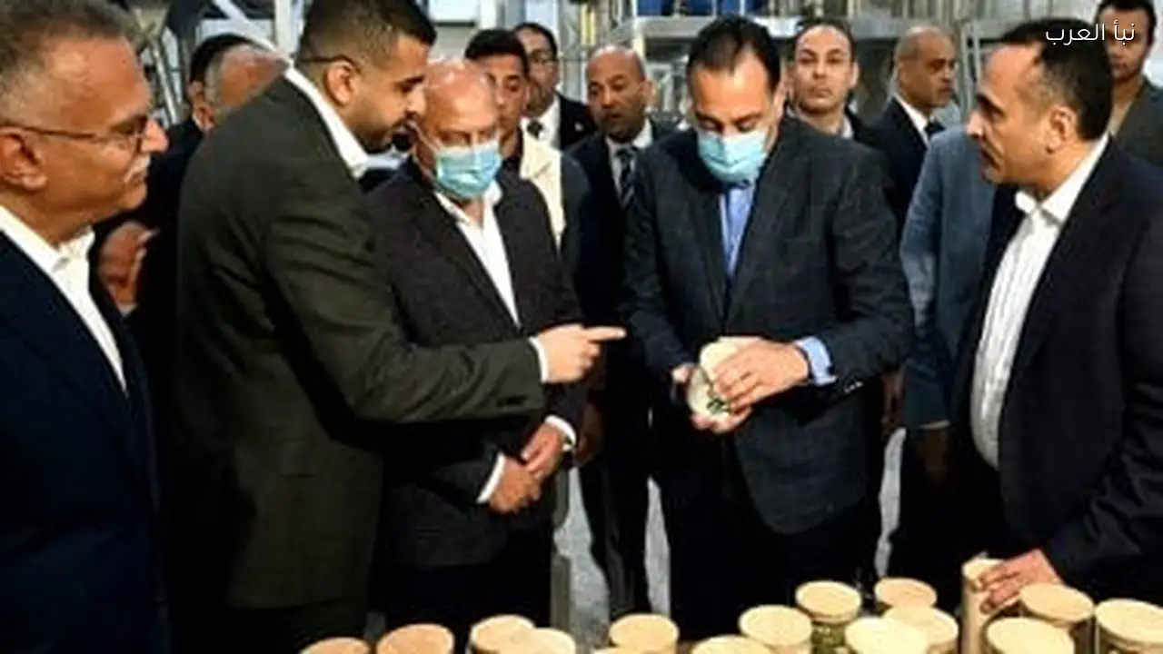رئيس الوزراء يزور مصنع تجفيف الحاصلات الزراعية في المنيا