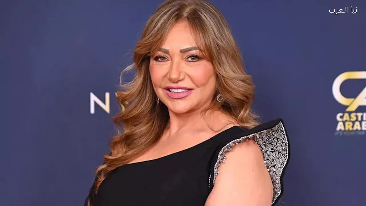 ليلى علوي تحتفل بعيد ميلاد ابنها خالد في أجواء عائلية (فيديو)