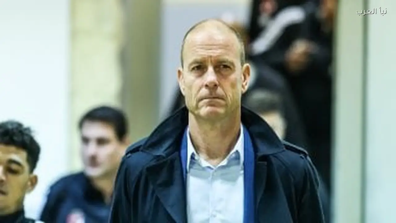 الأهلي يصل استاد القاهرة لملاقاة البنك في الدوري