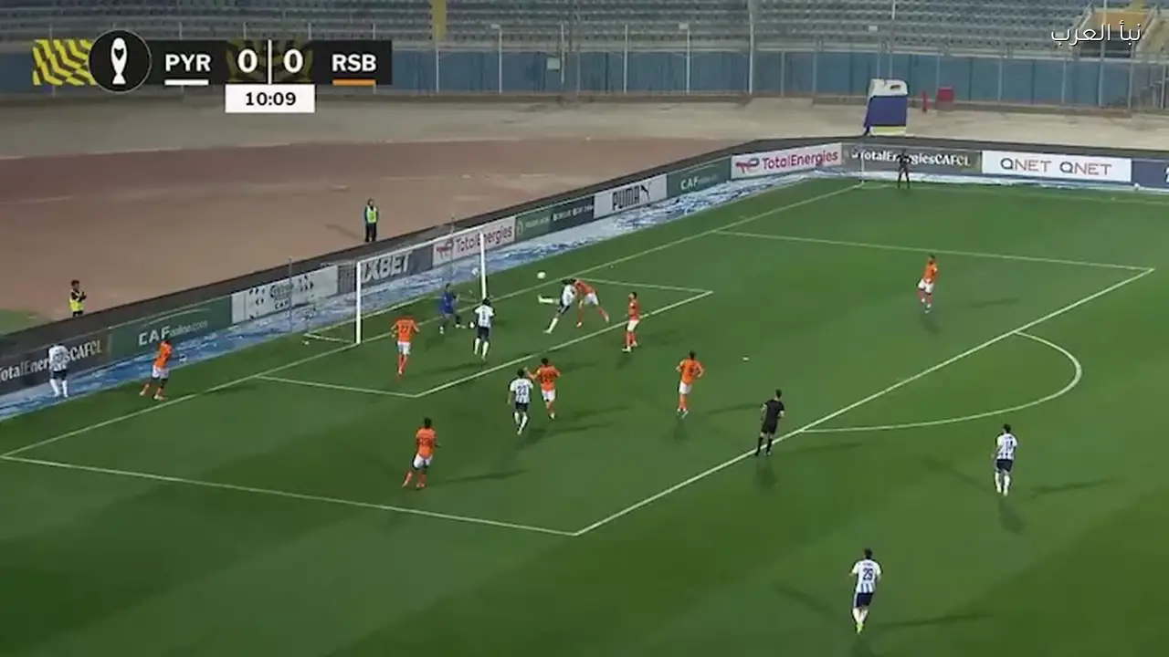 بيراميدز يتقدم 1-0 على نهضة بركان في بداية الشوط الثاني