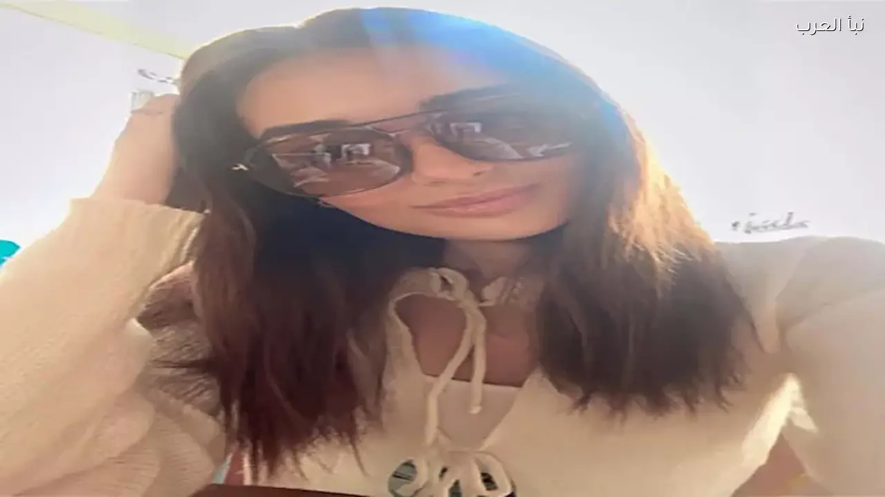 ملك أحمد زاهر تستعرض أحدث إطلالاتها لجمهورها