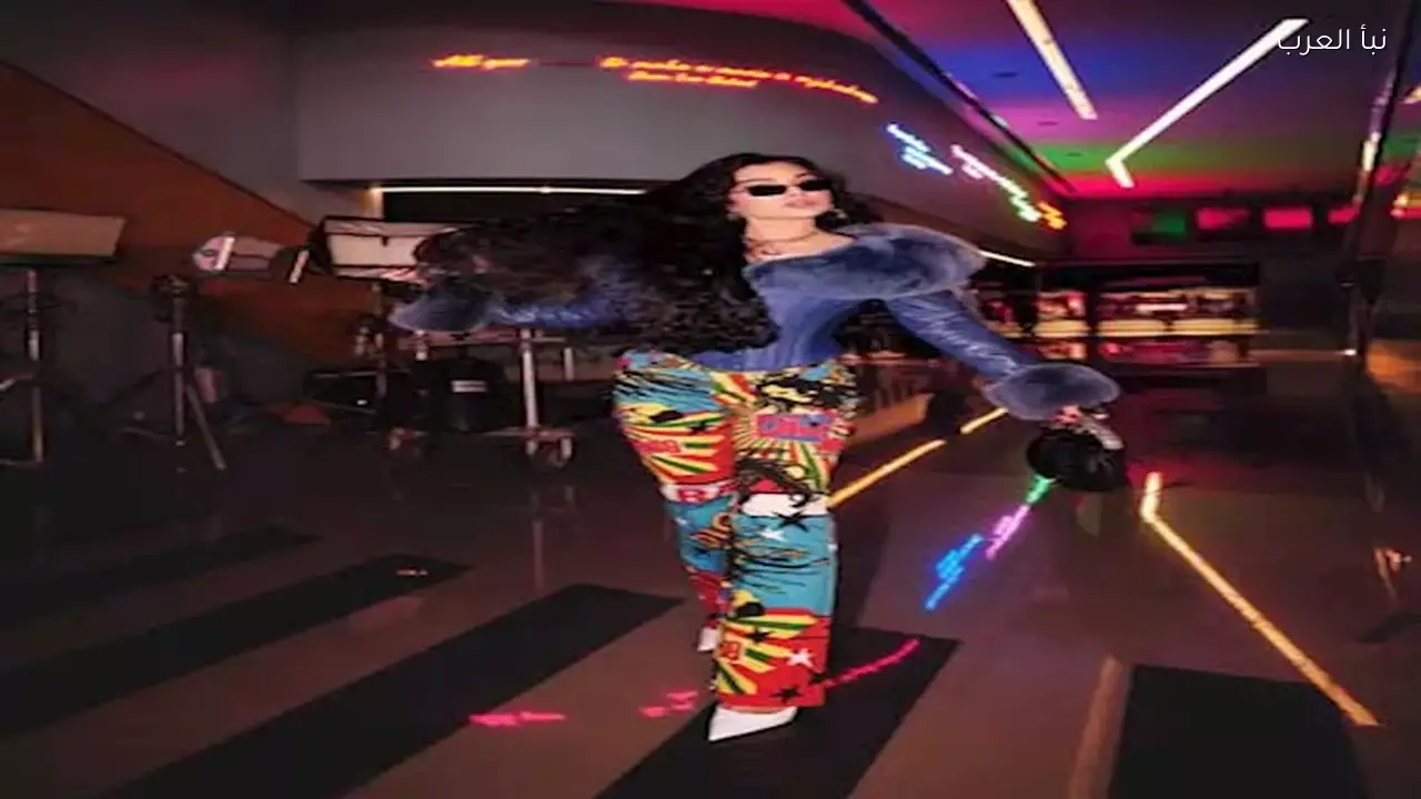 هيفاء وهبي تنشر صور كليب “أول مرة شفتك” بإطلالة عصرية