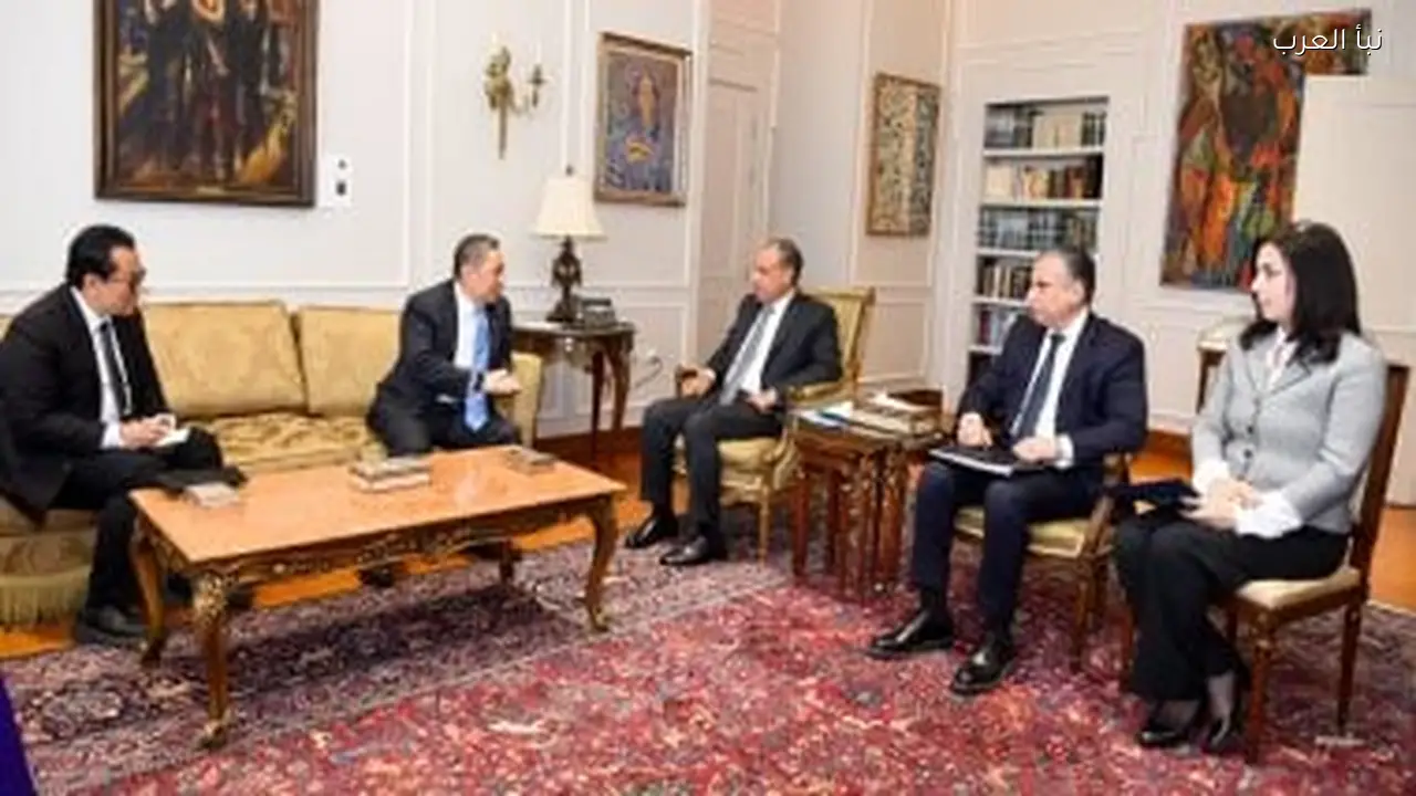 وزير الخارجية يستقبل نظيره الإندونيسي ويؤكد عمق العلاقات الثنائية